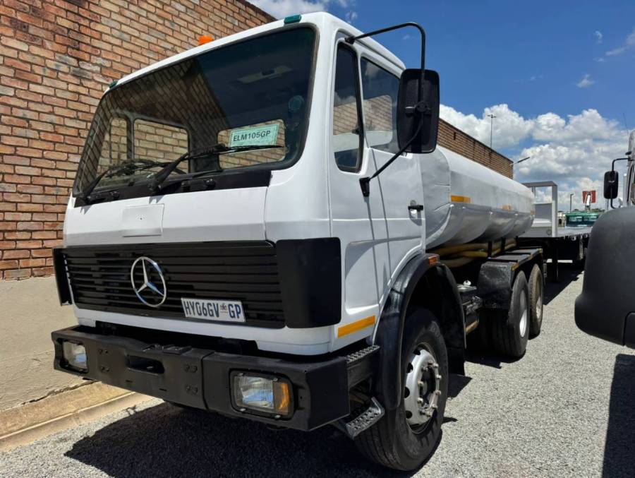 Mercedes Benz, 26-24 16000L, 6x4 Drive, Water Tanker Truck, Used, 1983