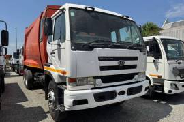 Nissan, UD 290 19 Cube, Double Diff, Waste Compactor Truck, Used, 2008