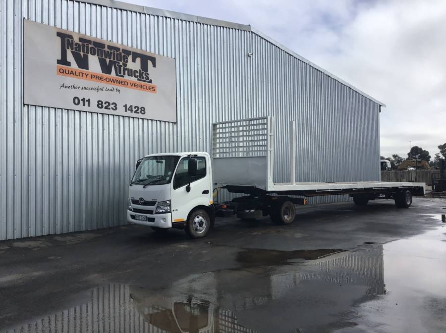 Hino, 300 814 Pony and Trailer, 4x2 Drive, Truck Trailer Combination, Used, 2020