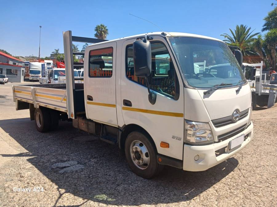 Hino, 915, 4x2 Drive, Dropside Truck, Used, 2017