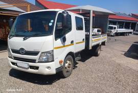 Hino, 915, 4x2 Drive, Dropside Truck, Used, 2017