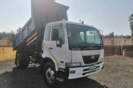 UD, 85 6 Cube T, 4x2 Drive, Tipper Truck, Used, 2005