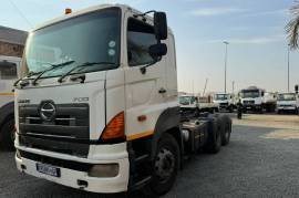 Hino, 700 Double Diff , 6x4 Drive, Truck Tractor, Used, 2008