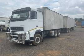 Volvo, FH400 A/T Grain Carrier Trailer, 6x4 Drive, Truck Trailer Combination, Used, 2008