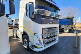 Volvo, FH440 V5 Globetrotter 6x4, Double Diff, Truck Tractor, Used, 2021