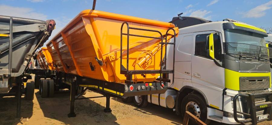 Leader Bodies,  40 cube , Side Tipper Link Trailer, Used, 2018