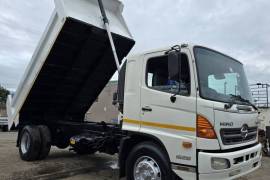 Hino, 1626, 4x2 Drive, Tipper Truck, Used, 2016